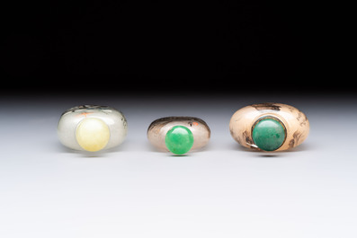 A Chinese rock crystal and two glass inside painted snuff bottles, 19/20th C., with a signed copy of 'Chinese Inside Painting of the Modern Age', 2005