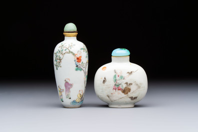 Two Chinese famille rose snuff bottles, Jiaqing and Tongzhi mark, 19th C.