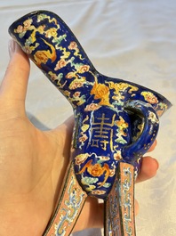 A Chinese Canton enamel tripod ritual wine vessel with bats and 'Shou' design, 'Jue 爵', 19th C.