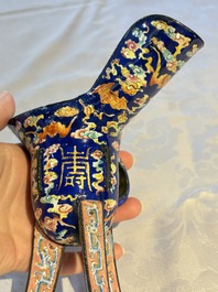 A Chinese Canton enamel tripod ritual wine vessel with bats and 'Shou' design, 'Jue 爵', 19th C.