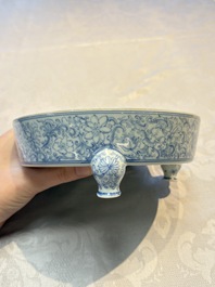 A Chinese blue and white narcissus basin, Yongzheng mark, 20th C.