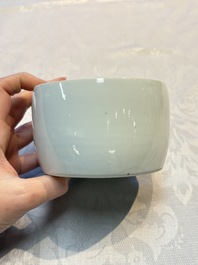 A Chinese blue and white Wang-Bu-style go stones or Yunzi 雲子 box, a four-tier stacking box and a covered jar, 19th C.