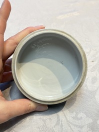 A Chinese blue and white Wang-Bu-style go stones or Yunzi 雲子 box, a four-tier stacking box and a covered jar, 19th C.