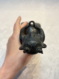 A pair of Vietnamese bronze figures, 19/20th C.