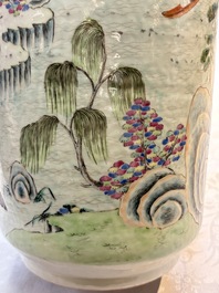 A fine Chinese famille rose 'Ode to the Red Cliff' vase, Hongwu mark, Daoguang