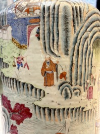 A fine Chinese famille rose 'Ode to the Red Cliff' vase, Hongwu mark, Daoguang