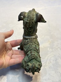 A pair of Vietnamese bronze lions, 19/20th C.