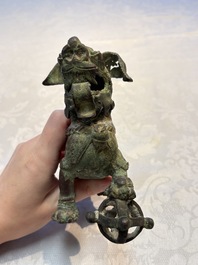 A pair of Vietnamese bronze lions, 19/20th C.