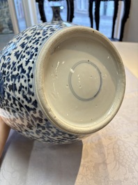 A Chinese blue and white 'Lotus Scroll' vase, 19th C.