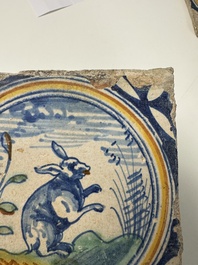 A polychrome Dutch Delft maiolica 'Rabbit' medallion tile, 16th C.
