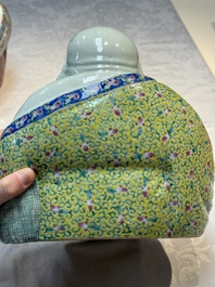 Three Chinese famille rose Milefo Buddhas, Zhu Mao Ji 朱茂記造 marks, 20th C.