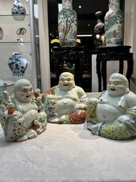 Three Chinese famille rose Milefo Buddhas, Zhu Mao Ji 朱茂記造 marks, 20th C.