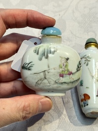 Two Chinese famille rose snuff bottles, Jiaqing and Tongzhi mark, 19th C.