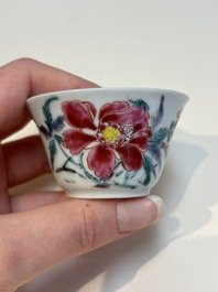 A collection of 28 Chinese famille rose wares, 18th C. and later