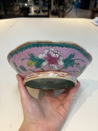 A collection of 28 Chinese famille rose wares, 18th C. and later