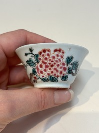 A collection of 28 Chinese famille rose wares, 18th C. and later