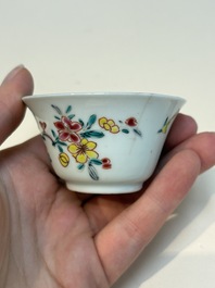 A collection of 28 Chinese famille rose wares, 18th C. and later