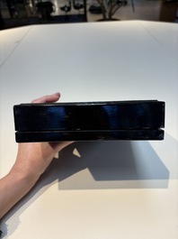 A set of eight Chinese 'Yu Zhi Min Sheng Zai Qin Shi 御製民生在勤詩' ink cakes with a gilt-lacquered 'dragon' box, Hu Kaiwen 胡開文 mark, 20th C.