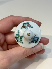 A collection of 28 Chinese famille rose wares, 18th C. and later