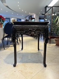 A Chinese marble-topped hongmu console table, 19/20th C.