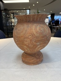 Three Thai pottery vases, Ban-Chiang, 7/4th C. B.C.