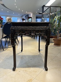 A Chinese marble-topped hongmu console table, 19/20th C.