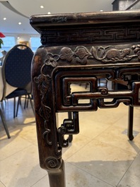 A Chinese marble-topped hongmu console table, 19/20th C.
