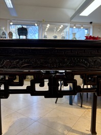 A Chinese marble-topped hongmu console table, 19/20th C.