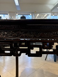 A Chinese marble-topped hongmu console table, 19/20th C.