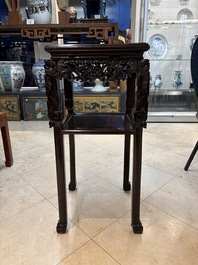 Two Chinese marble-topped hongmu two-tier square stands, 19/20th C.