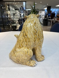 A rare Korean porcelain model of a seated tiger, Joseon, 18/19th C.