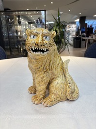 A rare Korean porcelain model of a seated tiger, Joseon, 18/19th C.