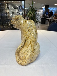 A rare Korean porcelain model of a seated tiger, Joseon, 18/19th C.