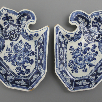 A pair of fleur-de-lys shaped Dutch Delft condiment plates, ca. 1700