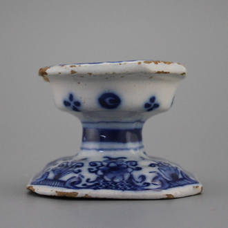 A Dutch Delft blue and white salt, 18th C.