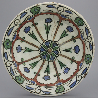 An Iznik ornamental plate, ca. 1620