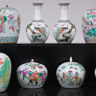 A collection of 8 Chinese porcelain vases, 19/20th C.