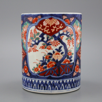 A Japanese Imari brush pot, 19th C.
