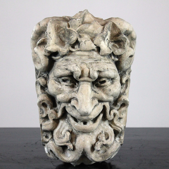 A plaster cast of an antique head, workshop De Wispelaere, Bruges, 1st half 20th C.