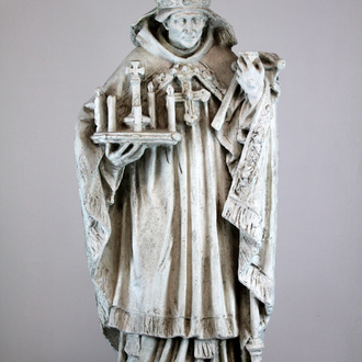 A large plaster cast of a saint, workshop De Wispelaere, Bruges, 1st half 20th C.