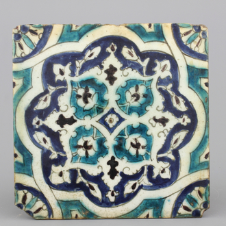 3 Damascus ornamental tiles, ca. 1600