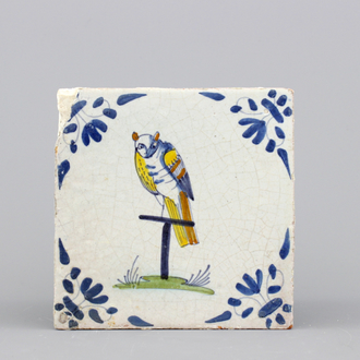 Carreau en faïence polychrome de Delft, décor hibou, 17e