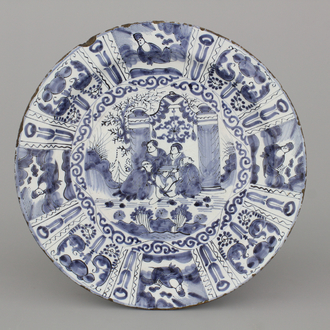 Plat en faïence de Delft, bleu et blanc avec chinoiserie, style Ming, 18e