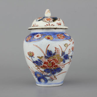 Vase en faïence de Delft doré, style Imari, 18e