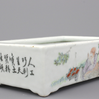 A Chinese porcelain polychrome rectangular bonsai bowl in Qianjiang style, 19/20th C.