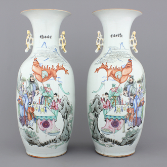 Paar vazen in Chinees porselein met gevechtsscenes, 19e-20e eeuw