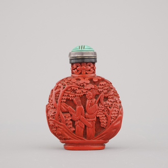 A Chinese cinnabar lacquer snuff bottle