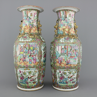 Paire de vases en porcelaine de Chine, Canton, 19e