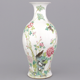 A Chinese porcelain famille rose quail vase, Guangxu, 19th C.