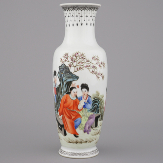 A fine Chinese republic vase, 20th C.